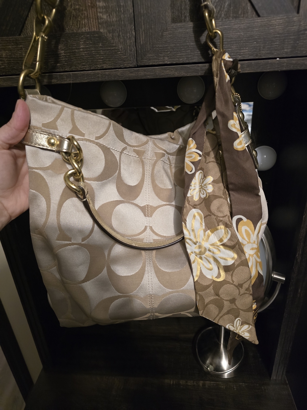 Coach Signature Canvas Hobo Bag in Khaki/Gold